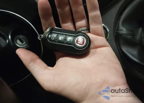 2015 Fiat 500 Sport z USA, uszkodzony, nr VIN 3C3CFFBR0FT550731